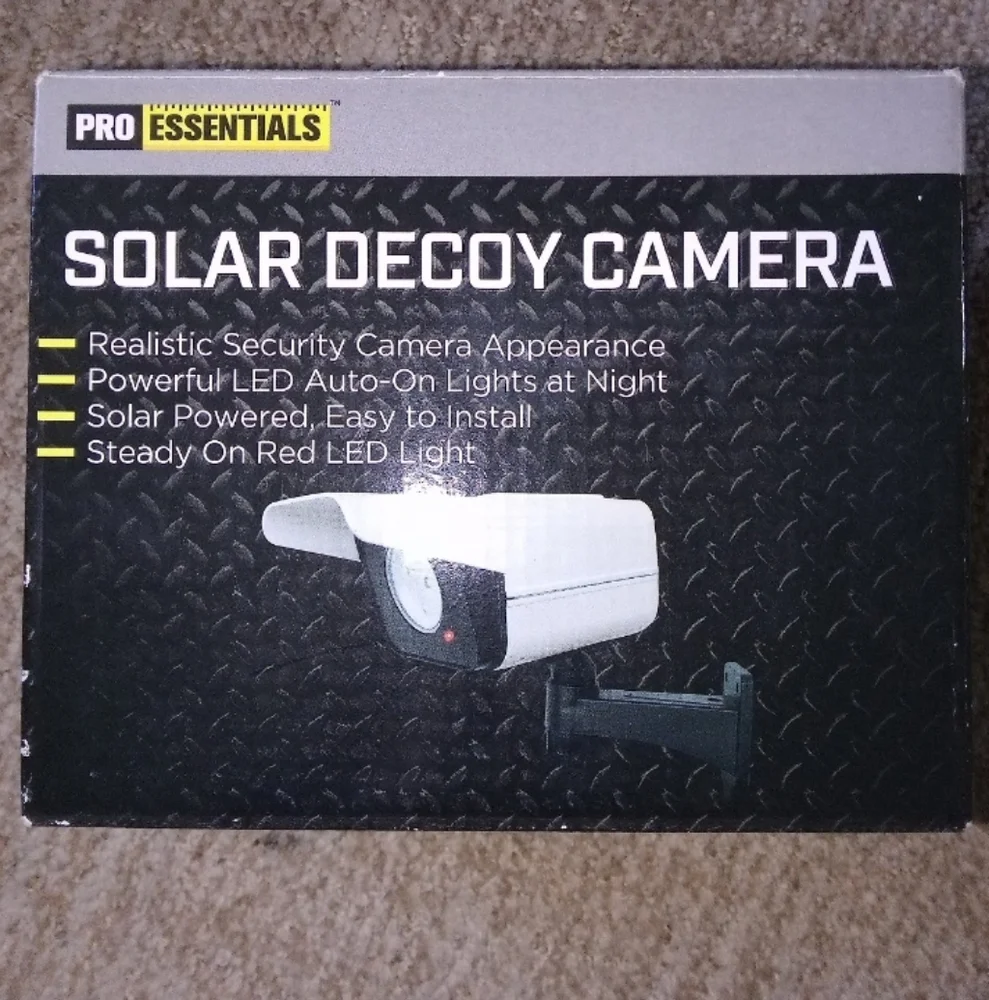 Room Essentials White Solar Decoy Camera